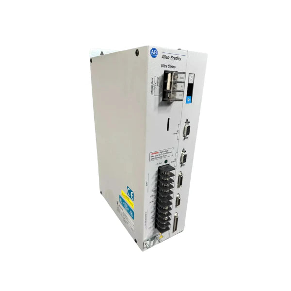 Controle de motor avançado com o Módulo de Drive Digital 1398-DDM-030 da Allen Bradley para automação industrial.