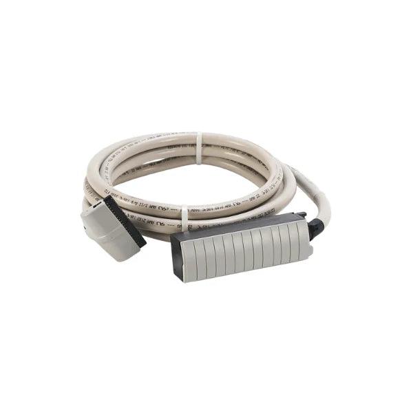 Cabo pré-montado Allen-Bradley 1492-CABLE025Z para I/O ControlLogix de 32 pontos.