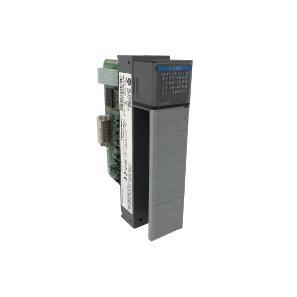 Módulo Allen-Bradley 1746-OV32 com 32 saídas digitais para automação industrial e processos diversos.