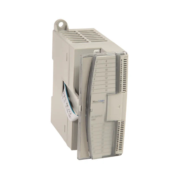 Módulo de saída 1762-OW8 da Allen-Bradley, 8 pontos, 5–265V AC / 5–125V DC, contatos normalmente abertos.