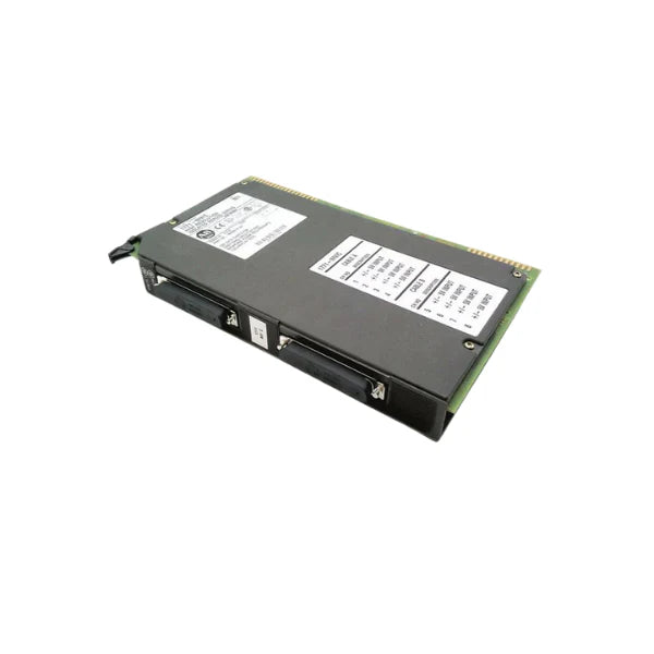 Módulo de entrada analógica Allen-Bradley 1771-NIV, 8 canais, para monitoramento de sinais de tensão em sistemas PLC-5.