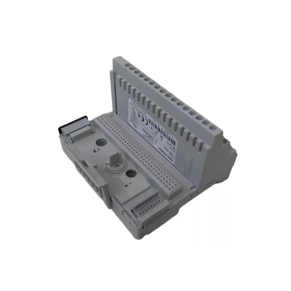 Unidade Base de Terminais 1794-TB32 com 32 pontos de I/O, design compacto e integração para automação industrial.