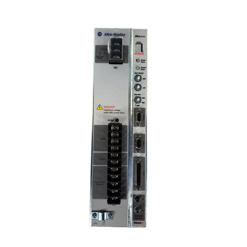 2098-DSD-030 servo drive digital Allen-Bradley para controle de movimento industrial preciso e alto desempenho.