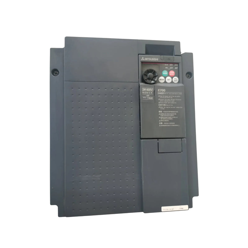 Inversor Mitsubishi FR-E740-11K, 11 kW, 400 V, controle vetorial sem sensor, drive compacto.