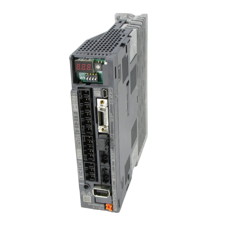 Amplificador de servo Mitsubishi MR-J4-40B, 400W, 200–240V AC, SSCNET III/H, controle de movimento rápido para automação industrial.
